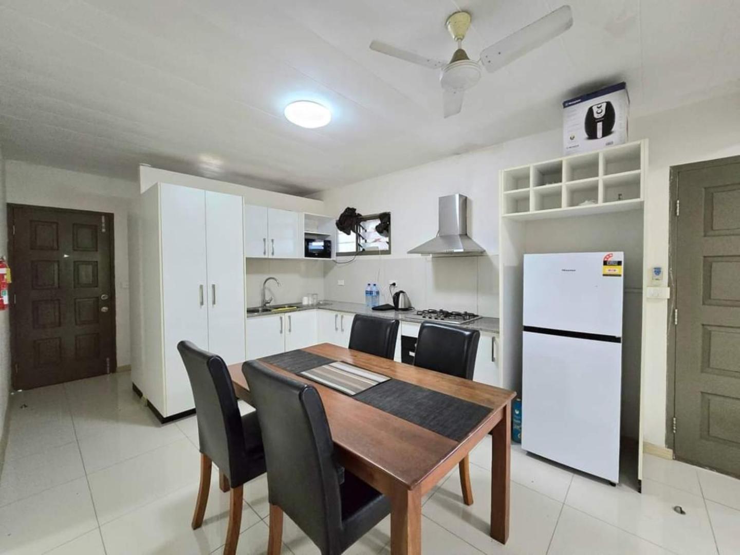 Family Retreat In Suva, Swimming Pool, Free Wifi & Parking Appartement Buitenkant foto